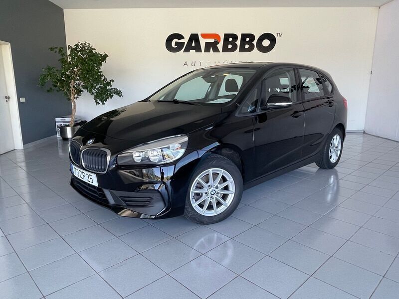 Preto Usado 2019 BMW 216 Active Tourer Advantage Monovolume | € 19.950 (Preço justo) - Imagem 1/4