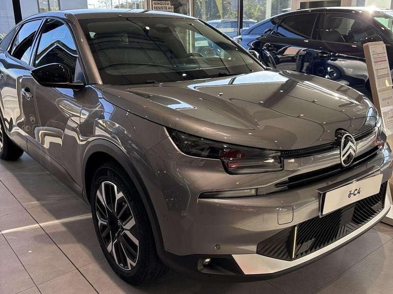 Usado Citroën e-C4 114 kW (156 HP) 2025 Cinza