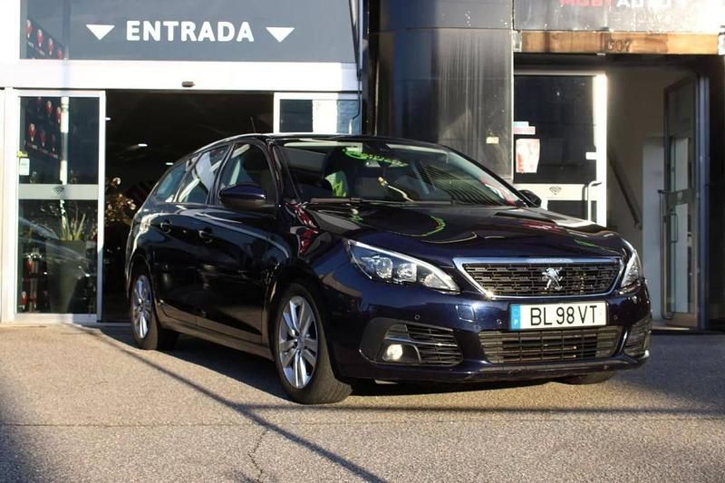 Azul Usado 2019 Peugeot 308 SW Active Carrinha | € 10.900 - Imagem 1/4