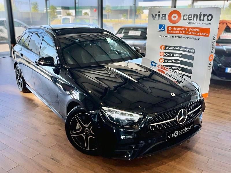 Usado Mercedes E300 AMG line 306 HP (225 kW) 2021 Preto Carrinha