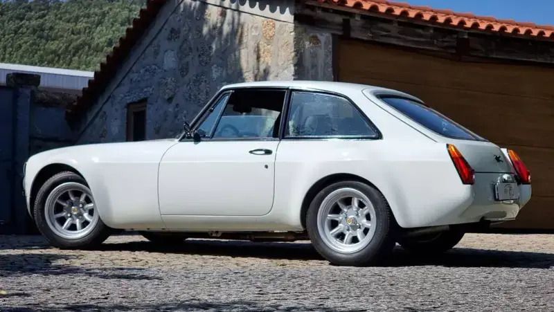 Usado MG B GT 87 HP (63 kW) 1971 Branco Coupé