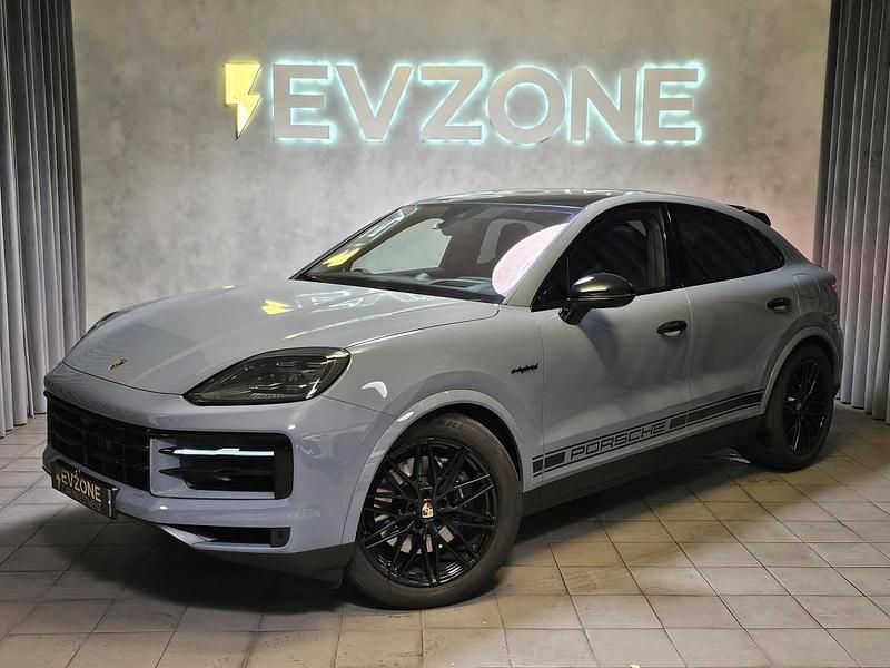 Cinzento Usado 2024 Porsche Cayenne SUV | € 135.000 (Caro) - Imagem 1/4
