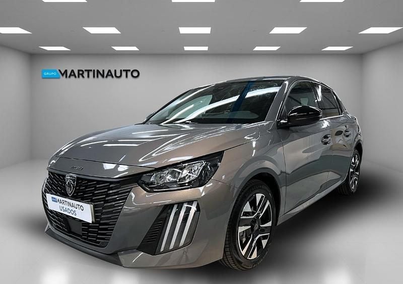 Cinza Usado 2025 Peugeot 208 Allure Citadino | € 22.750 - Imagem 1/4