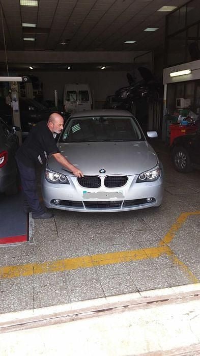 Usado 2004 BMW 530 Performance Sedan | € 8.000 - Imagem 1/4
