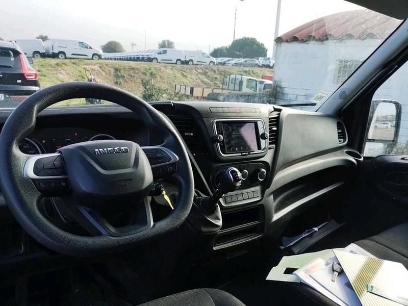 Usado Iveco Daily 156 HP (114 kW) 2022 Branco