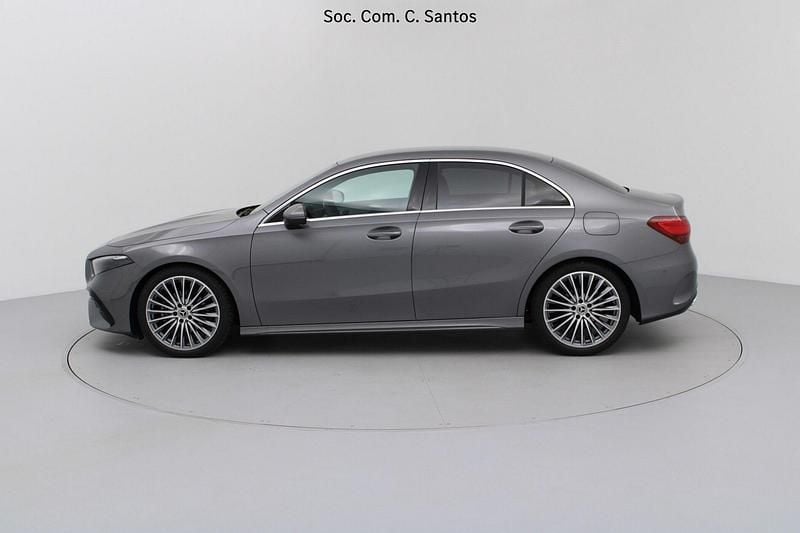 Usado Mercedes A180 AMG 116 HP (85 kW) 2025 Cinza Sedan