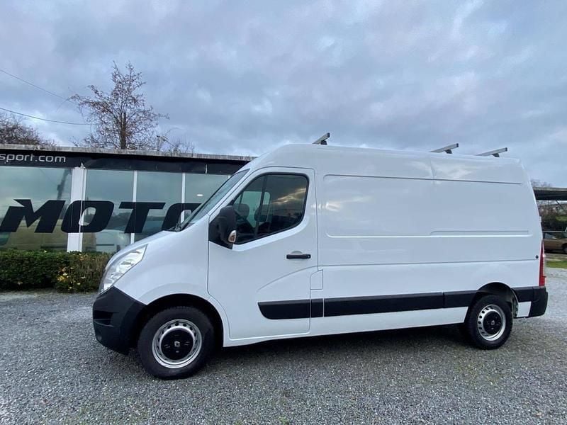 Usado Renault Master 135 HP (99 kW) 2016 Branco Van