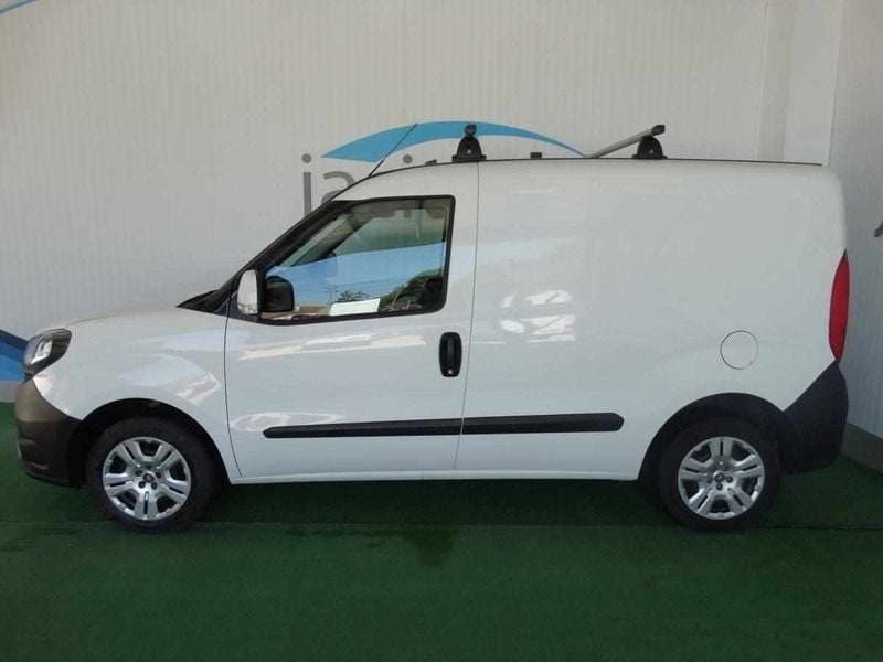 Usado Fiat Doblò 95 HP (69 kW) 2018 Branco Monovolume