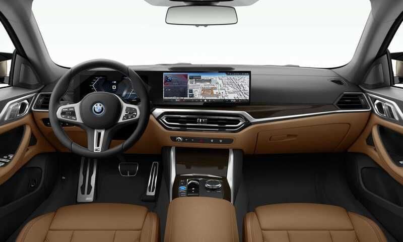 Usado BMW i4 Shadowline 400 kW (544 HP) 2024 Preto sapphire metalizada Sedan