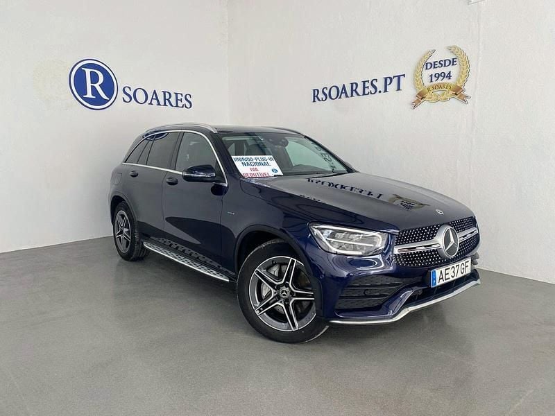 Azul Usado 2020 Mercedes GLC300 SUV | € 41.900 (Preço justo) - Imagem 1/4