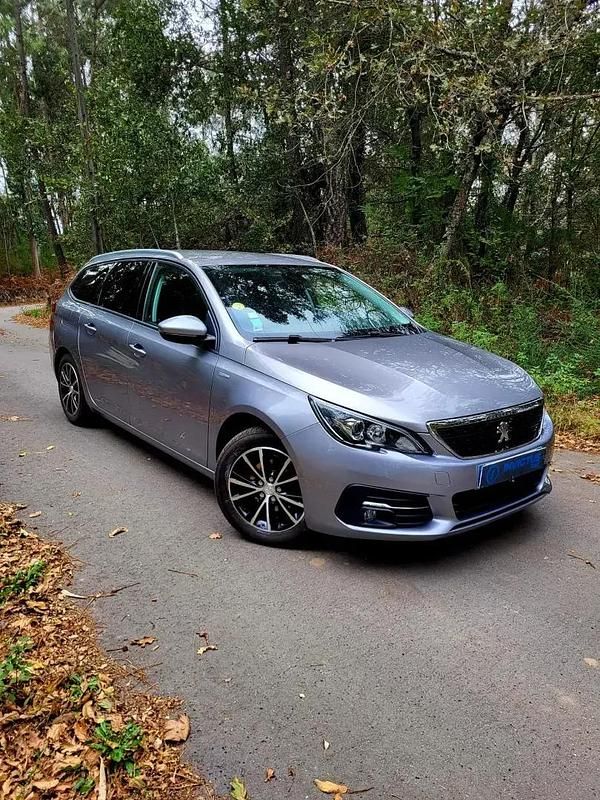 Cinza prata Usado 2018 Peugeot 308 SW Business-Line Carrinha | € 9.990 (Super Preço) - Imagem 1/4