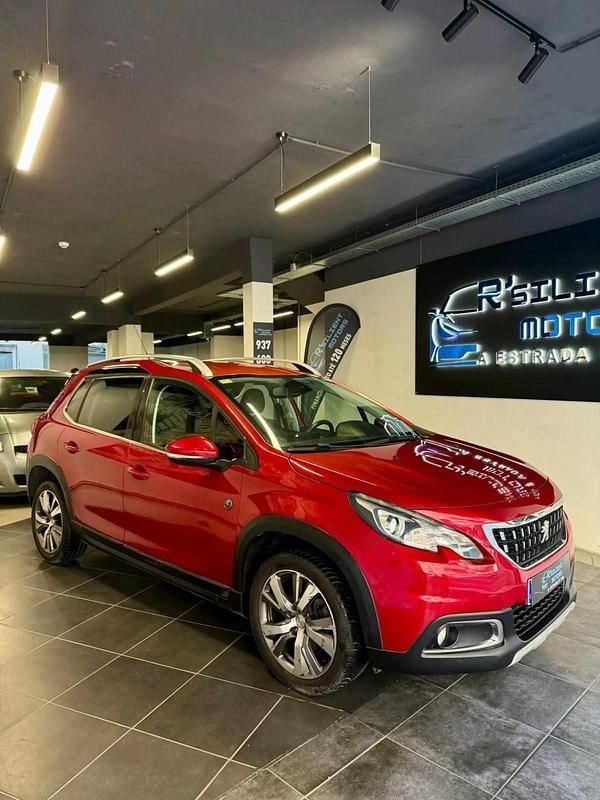 Usado Peugeot 2008 82 HP (60 kW) 2018 Vermelho SUV