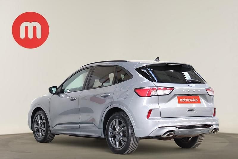 Usado Ford Kuga ST-Line 120 HP (88 kW) 2022 Cinzento SUV