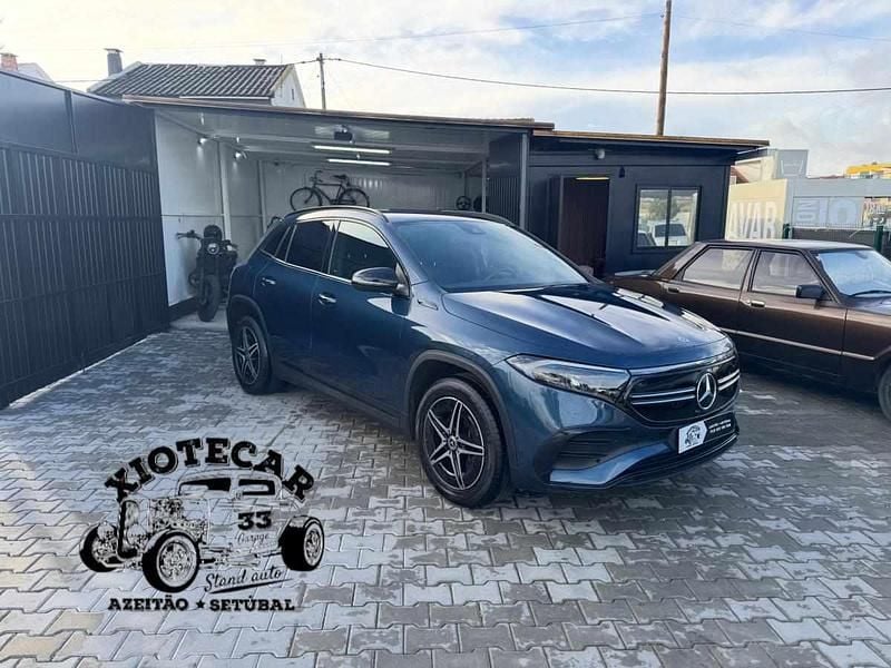 Azul Usado 2021 Mercedes EQA250 SUV | € 30.800 (Preço justo) - Imagem 1/4