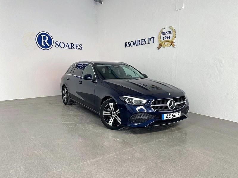 Azul Usado 2022 Mercedes C220 Avantgarde Carrinha | € 35.900 (Bom preço) - Imagem 1/4