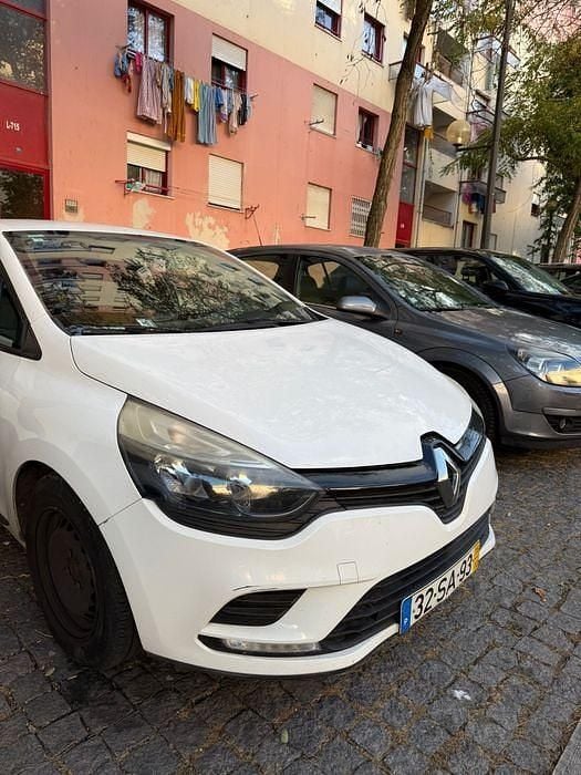 Usado 2016 Renault Clio IV Sedan | € 10.000 (Bom preço) - Imagem 1/4