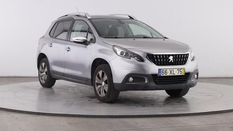 Cinzento Usado 2019 Peugeot 2008 SUV | € 10.980 (Super Preço) - Imagem 1/4