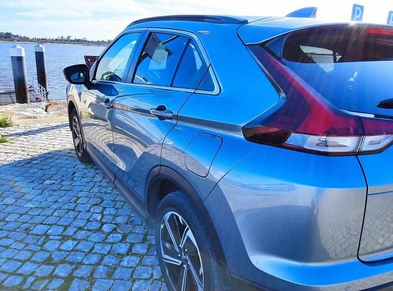 Usado Mitsubishi Eclipse 188 HP (138 kW) 2022 Cinzento Citadino