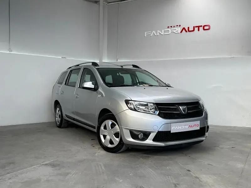 Cinza prata Usado 2015 Dacia Logan MCV Comfort | € 9.490 (Preço justo) - Imagem 1/4