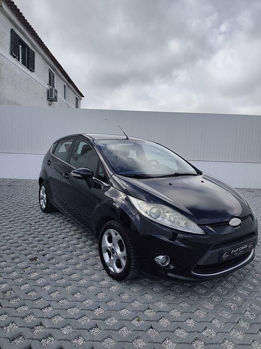 Usado Ford Fiesta 75 HP (55 kW) 2009 Citadino