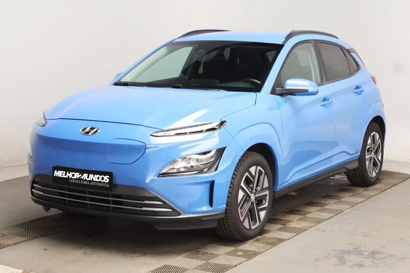 Azul Usado 2022 Hyundai Kauai SUV | € 20.900 (Preço justo) - Imagem 1/4