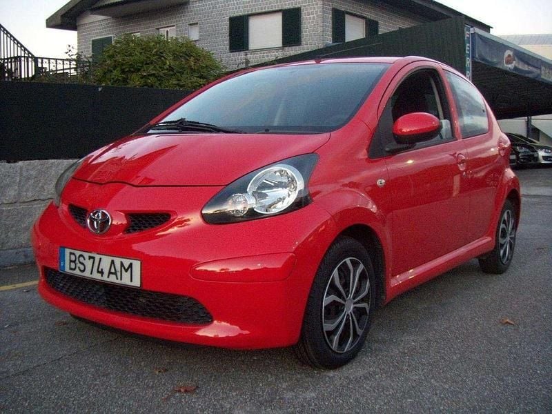 Vermelho Usado 2008 Toyota Aygo Citadino | € 6.600 - Imagem 1/4