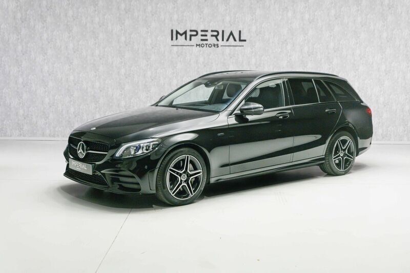 Preto Usado 2019 Mercedes C300e AMG line Carrinha | € 30.950 (Preço justo) - Imagem 1/4