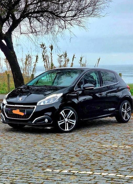 Usado Peugeot 208 GT-line 110 HP (80 kW) 2017 Citadino