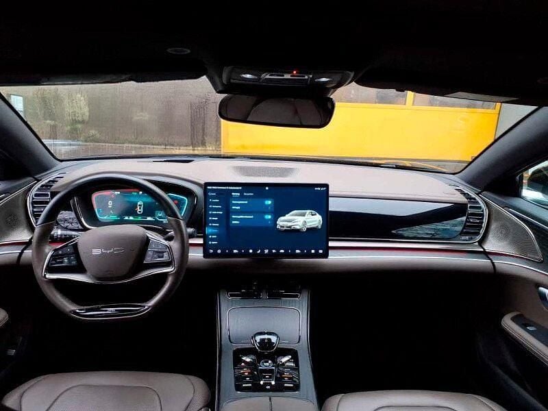 Usado BYD Han 380 kW (517 HP) 2023 Preto Sedan