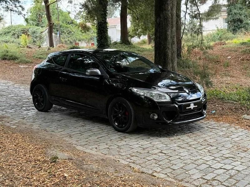 Usado Renault Mégane III 110 HP (80 kW) 2012 Preto Coupé