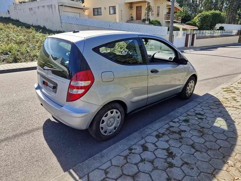 Usado Mercedes A150 95 HP (69 kW) 2007 Cinzento