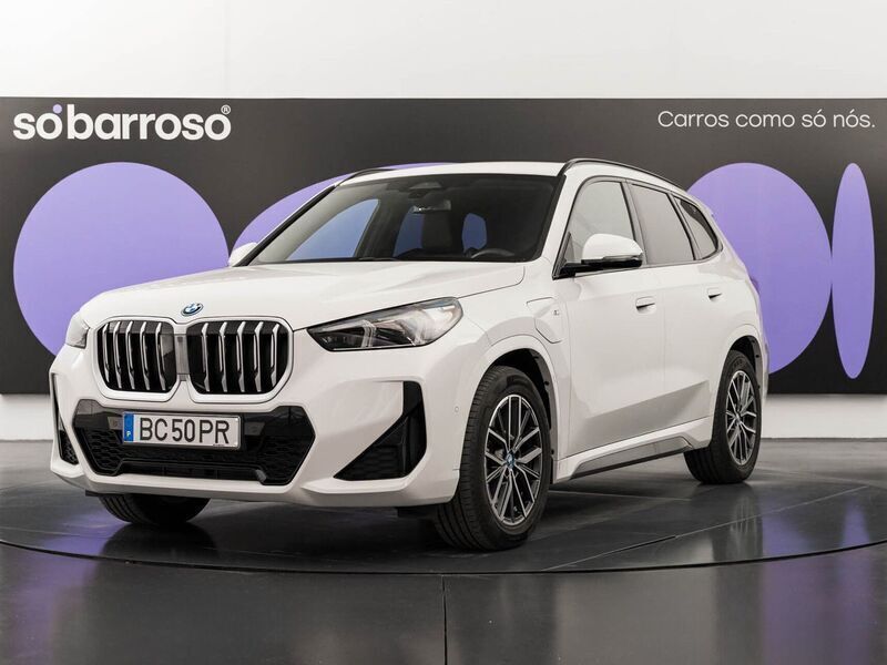 Branco Usado 2023 BMW X1 SUV | € 51.990 - Imagem 1/4