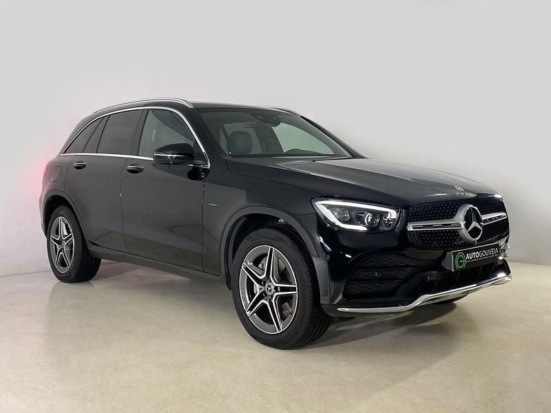 Usado Mercedes GLC300 306 HP (225 kW) 2021 Preto SUV