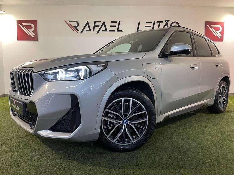 Cinzento Usado 2024 BMW X1 SUV | € 49.750 (Preço justo) - Imagem 1/4