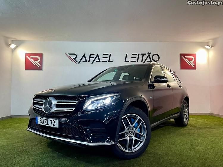 Preto Usado 2017 Mercedes GLC350 AMG line SUV | € 31.500 - Imagem 1/1