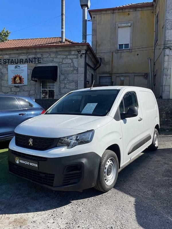 Branco Usado 2019 Peugeot Partner Monovolume | € 11.400 (Bom preço) - Imagem 1/1
