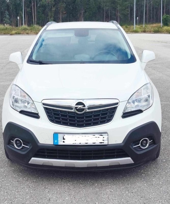 Branco Usado 2013 Opel Mokka SUV | € 9.350 - Imagem 1/4