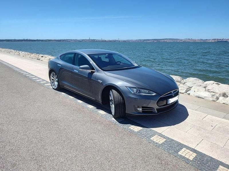 Usado 2013 Tesla Model S Sedan | € 18.900 (Preço justo) - Imagem 1/4