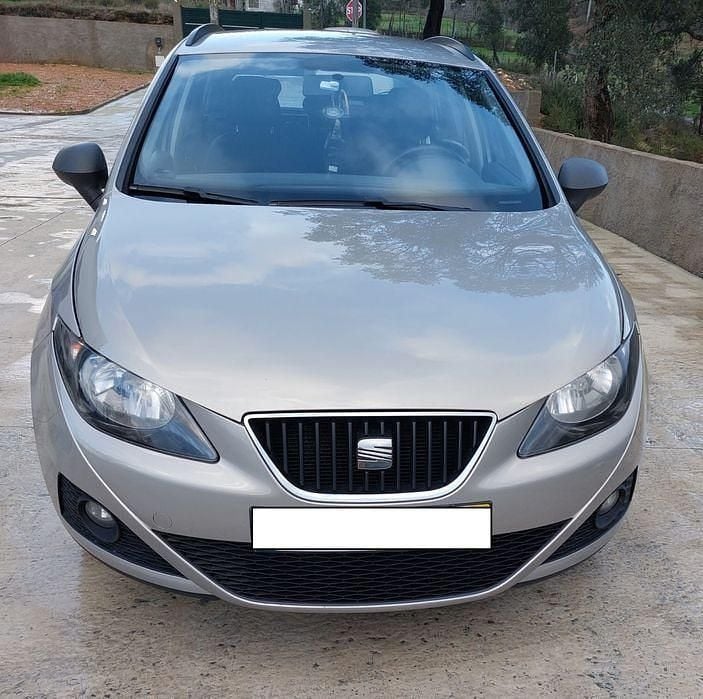 Usado Seat Ibiza 55 HP (40 kW) 2011 Sedan