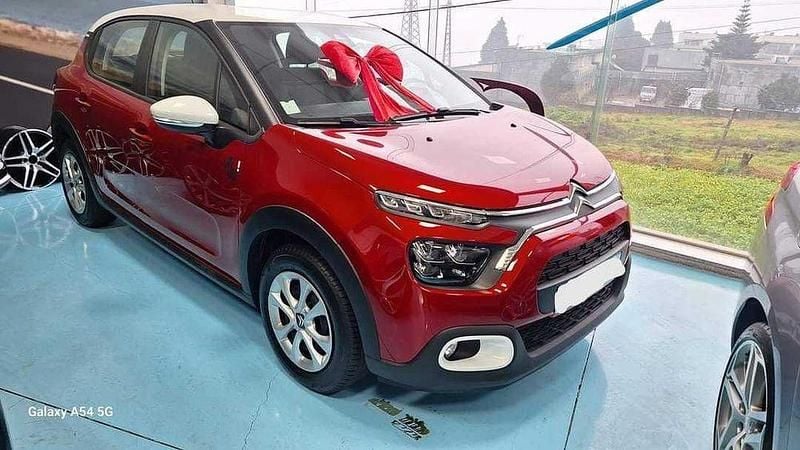 Usado 2022 Citroën C3 PureTech Sedan | € 12.500 (Bom preço) - Imagem 1/4