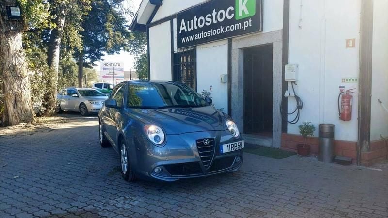 Cinza Usado 2012 Alfa Romeo MiTo Progression Citadino | € 9.980 (Preço elevado) - Imagem 1/4