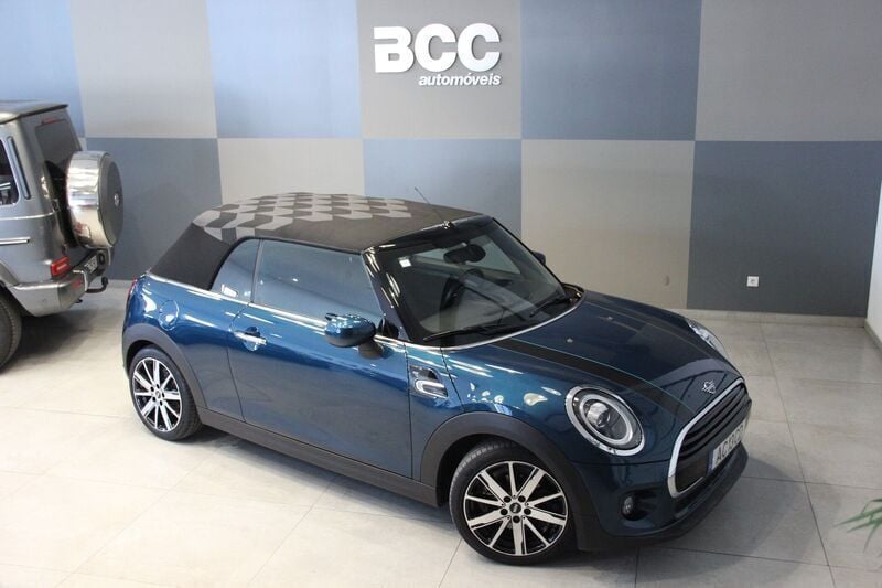Usado Mini Cooper Cabriolet 136 HP (100 kW) 2020 Verde Cabrios