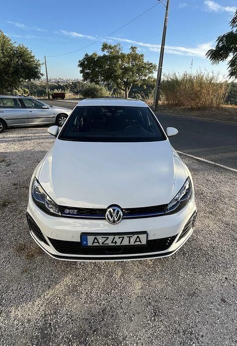 Usado 2020 VW Golf VII GTE Sedan | € 21.500 (Preço justo) - Imagem 1/4