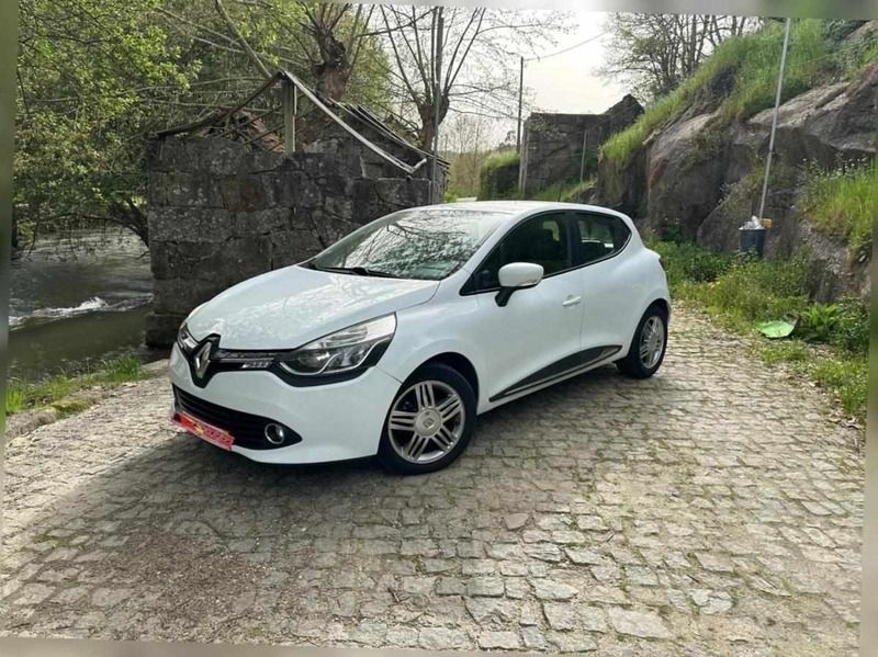 Branco Usado 2014 Renault Clio IV | € 10.990 (Preço elevado) - Imagem 1/4