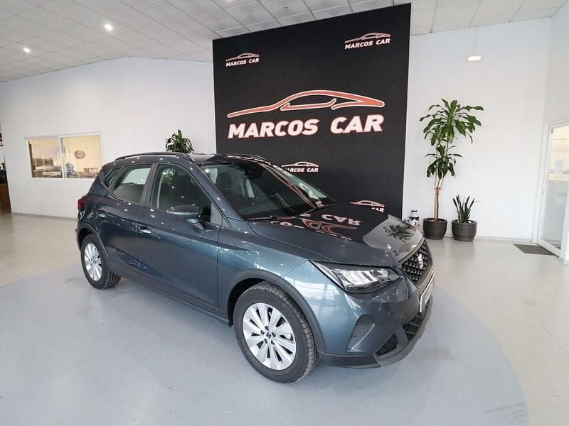 Cinza Usado 2022 Seat Arona Style SUV | € 19.500 (Preço justo) - Imagem 1/4