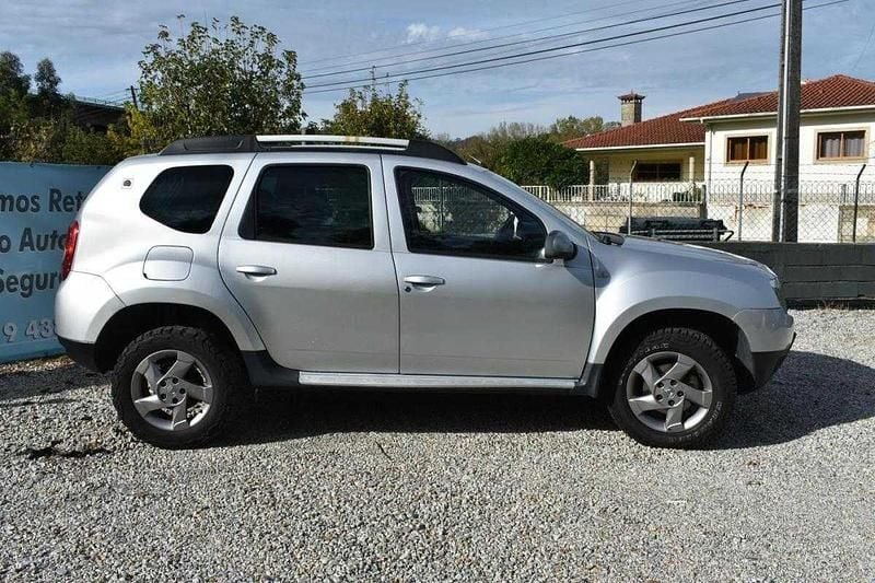 Usado Dacia Duster 110 HP (80 kW) 2012 Cinza SUV
