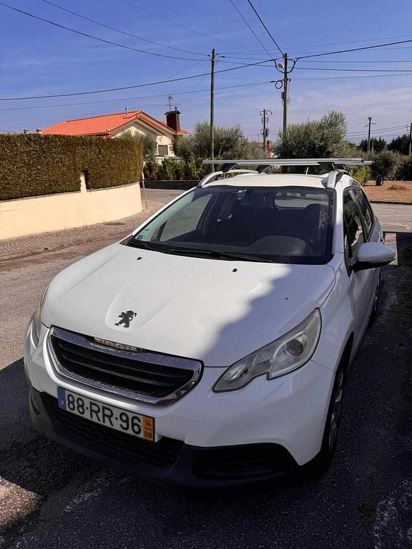 Branco Usado 2014 Peugeot 2008 SUV | € 8.100 (Super Preço) - Imagem 1/4