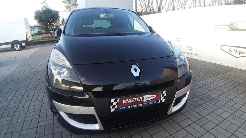 Usado Renault Scénic III 110 HP (80 kW) 2009 Preto Monovolume