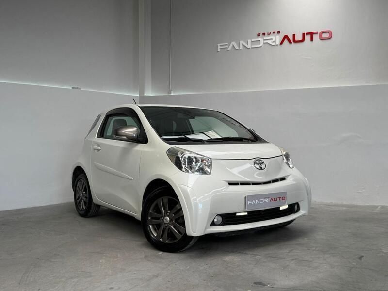 Branco Usado 2009 Toyota iQ Citadino | € 10.990 (Caro) - Imagem 1/4