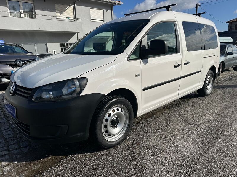 Branco Usado 2015 VW Caddy Maxi Monovolume | € 8.950 - Imagem 1/4